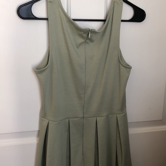 Altar’d State Sage Green Short Dress, Structured and gathered waist EUC small - Picture 7 of 16